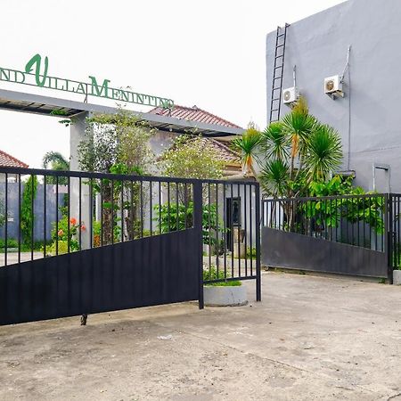 Oyo 2284 Grand Villa Meninting Montongbuwoh Extérieur photo
